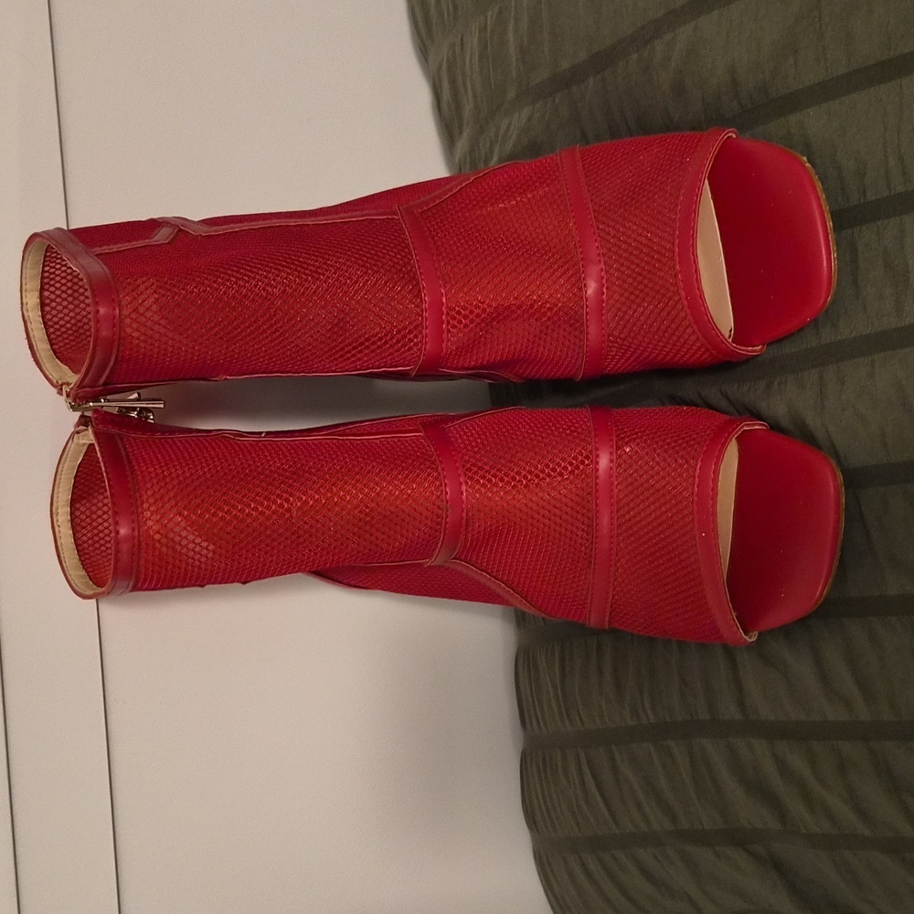 Jessica Simpson Red Bootie - Picture 2 of 4